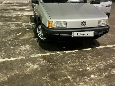 Volkswagen Passat 1993 года за 1 350 000 тг. в Астана – фото 5