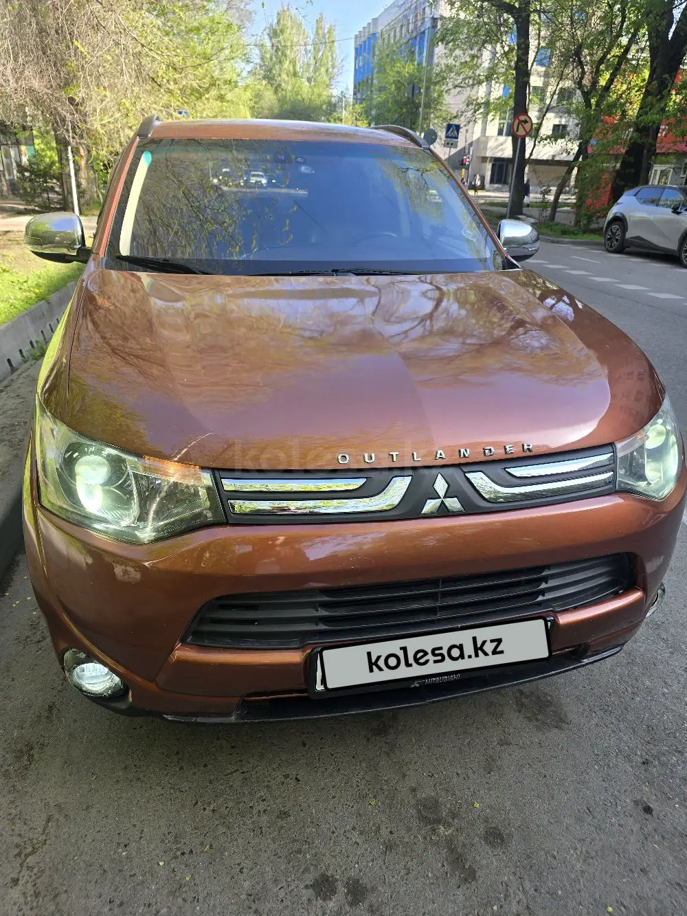 Mitsubishi Outlander, 2012