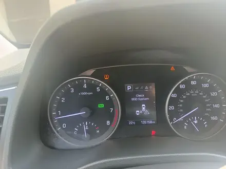 Hyundai Elantra 2017 года за 4 000 000 тг. в Уральск – фото 15