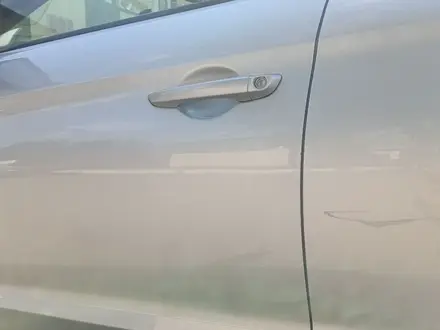 Hyundai Elantra 2017 года за 4 000 000 тг. в Уральск – фото 6