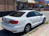 Volkswagen Jetta 2014 года за 5 650 000 тг. в Костанай – фото 2