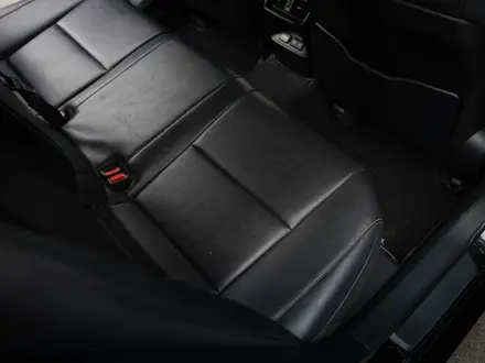 Lexus ES 300h 2019 года за 20 000 000 тг. в Алматы – фото 25