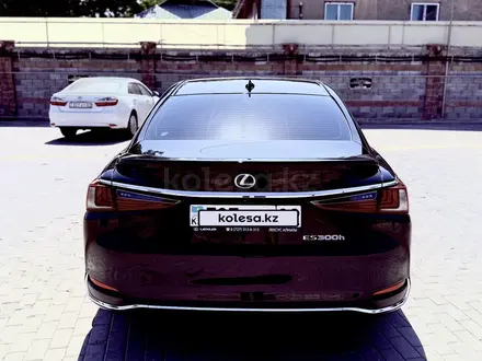 Lexus ES 300h 2019 года за 20 000 000 тг. в Алматы – фото 6