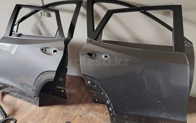 Двери от шевроле трекер за 1 000 тг. в Алматы