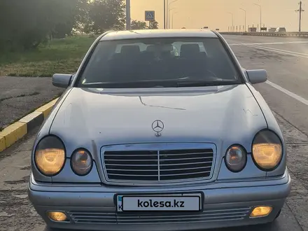 Mercedes-Benz E 280 1999 года за 4 000 000 тг. в Кордай – фото 4