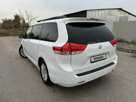 Toyota Sienna 2012 года за 11 800 000 тг. в Алматы – фото 3