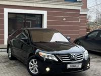 Toyota Camry 2010 года за 7 200 000 тг. в Атырау