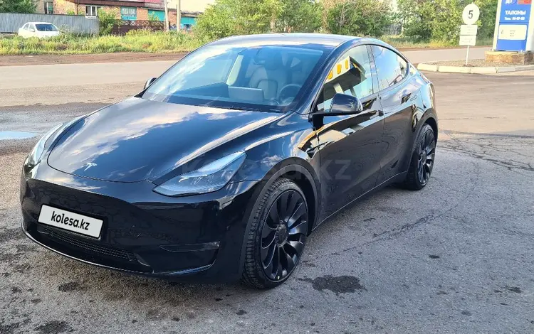 Tesla Model Y 2023 года за 31 500 000 тг. в Алматы