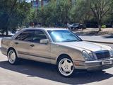 Mercedes-Benz E 320 1996 годаүшін3 800 000 тг. в Жезказган – фото 2