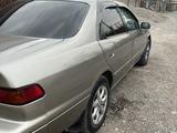 Toyota Camry 1998 года за 3 000 000 тг. в Шымкент – фото 5