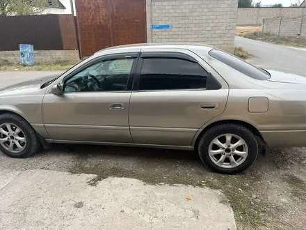 Toyota Camry 1998 года за 3 000 000 тг. в Шымкент – фото 8