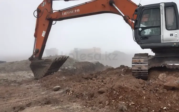 Hitachi  ZX330 2012 года за 21 000 000 тг. в Астана