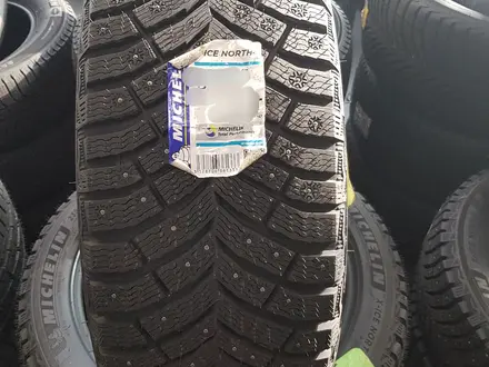 235/60 18 MICHELIN X ICE NORTH 4 SUV за 123 000 тг. в Алматы