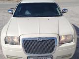 Chrysler 300C 2007 года за 4 700 000 тг. в Жанаозен – фото 2