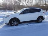 Toyota RAV4 2017 года за 11 500 000 тг. в Риддер – фото 3