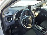 Toyota RAV4 2017 года за 11 500 000 тг. в Риддер – фото 4