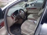 Toyota Ipsum 2005 годаүшін4 400 000 тг. в Семей – фото 2