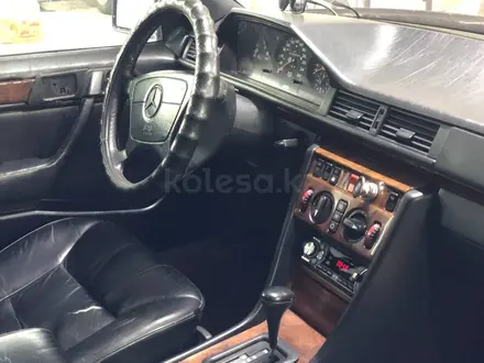 Mercedes-Benz E 320 1995 года за 2 250 000 тг. в Караганда – фото 5