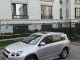 Toyota RAV4 2011 годаүшін9 300 000 тг. в Алматы