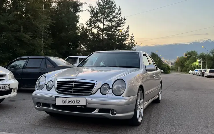 Mercedes-Benz E 55 AMG 2001 годаfor8 000 000 тг. в Алматы