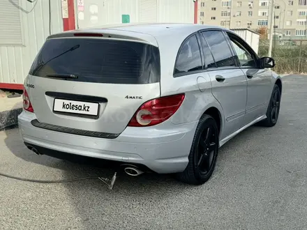 Mercedes-Benz R 500 2006 года за 5 000 000 тг. в Атырау – фото 4