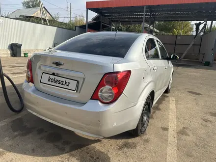 Chevrolet Aveo 2014 года за 2 600 000 тг. в Алматы – фото 3