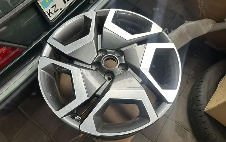 Диск Hyundai palisade 1 штука за 100 000 тг. в Алматы