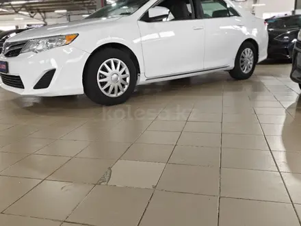 Toyota Camry 2012 года за 7 700 000 тг. в Актобе