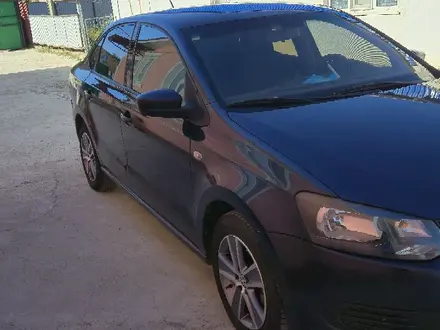 Volkswagen Polo 2013 года за 4 000 000 тг. в Атырау – фото 3