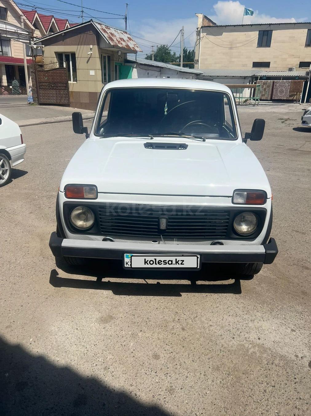 ВАЗ (Lada) Lada 2121 2000 г.