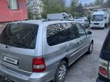 Kia Carnival 2003 годаүшін1 100 000 тг. в Алматы – фото 5