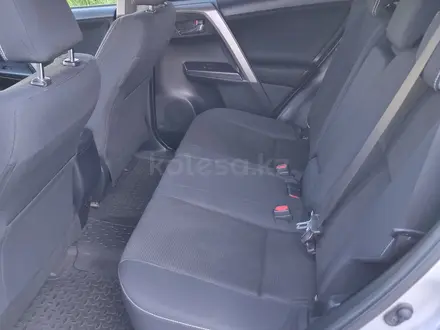 Toyota RAV4 2016 года за 11 500 000 тг. в Астана – фото 9