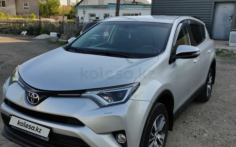 Toyota RAV4 2016 годаүшін11 500 000 тг. в Астана