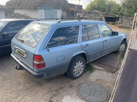 Mercedes-Benz E 230 1988 года за 1 000 000 тг. в Караганда – фото 2