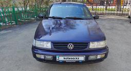 Volkswagen Passat 1994 года за 1 650 000 тг. в Актобе – фото 2