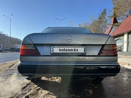 Mercedes-Benz E 230 1991 года за 1 300 000 тг. в Астана – фото 7