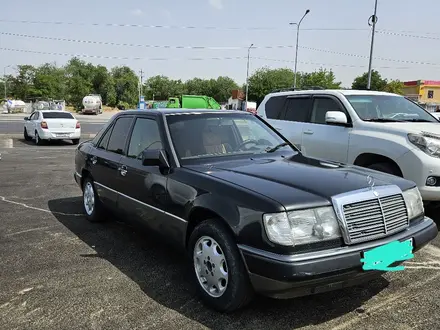 Mercedes-Benz E 230 1991 года за 1 500 000 тг. в Шымкент – фото 3