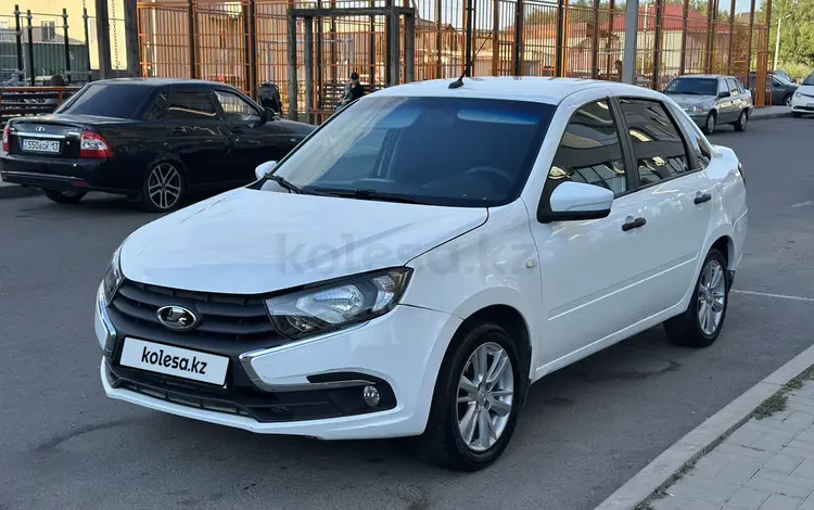 ВАЗ (Lada) Granta 2190 2019 годаүшін2 500 000 тг. в Астана