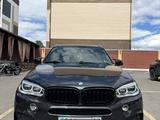 BMW X5 2018 года за 18 000 000 тг. в Караганда – фото 2