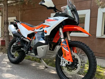 KTM  890 ADVENTURE R MODEL 2023 2023 года за 8 500 000 тг. в Алматы – фото 2