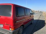 Volkswagen Multivan 1995 годаfor3 800 000 тг. в Ушарал – фото 5