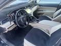 Toyota Camry 2019 года за 13 600 000 тг. в Семей – фото 6