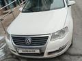 Volkswagen Passat 2005 года за 4 400 000 тг. в Астана