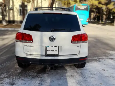 Volkswagen Touareg 2006 года за 6 500 000 тг. в Алматы – фото 7