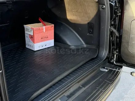Toyota Land Cruiser Prado 2017 года за 19 000 000 тг. в Астана – фото 11