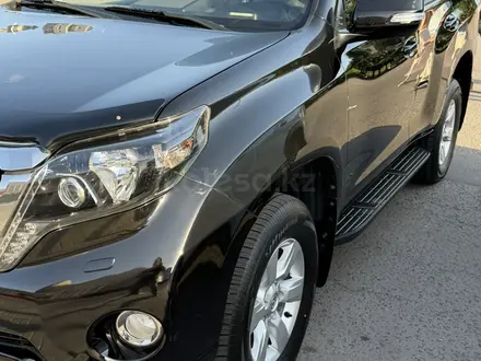 Toyota Land Cruiser Prado 2017 года за 19 000 000 тг. в Астана – фото 2