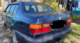 Volkswagen Vento 1994 года за 700 000 тг. в Ботакара – фото 3
