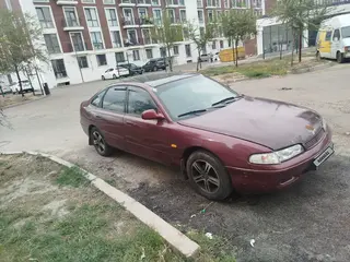 Mazda Cronos