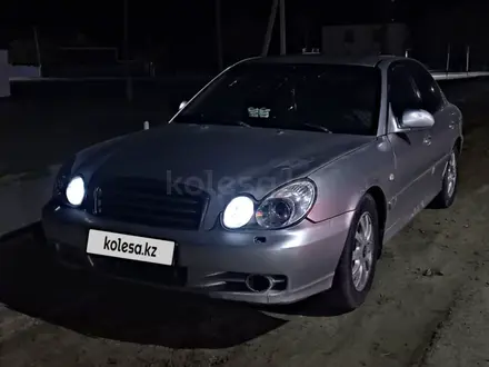 Hyundai Sonata 2005 года за 2 700 000 тг. в Атырау – фото 3