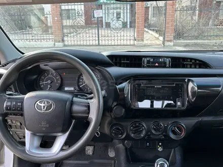 Toyota Hilux 2019 года за 15 500 000 тг. в Атырау – фото 9